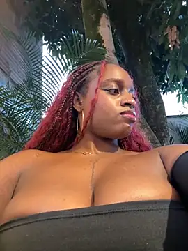 Snapshot of darle_volant chatting on 12-02-25, 10:27 darle volant online show from 12-02-25, 10:27