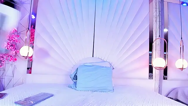 VesperVelvet online show from 05-20-26, 05:13