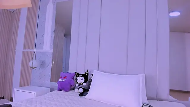 VesperVelvet online show from 07-28-26, 12:59