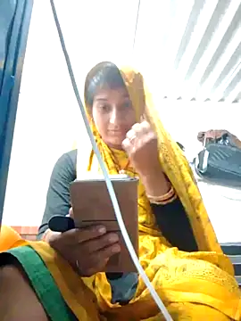 Snapshot of juhijaan2005 chatting on 09-23-25, 04:10 juhijaan2005 online show from 09-23-25, 04:10