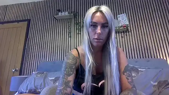 poppyinga1 online show from 03-27-26, 08:20