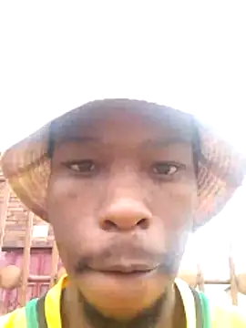 Snapshot of KingBonga chatting on 12-19-25, 09:05 KingBonga online show from 12-19-25, 09:05