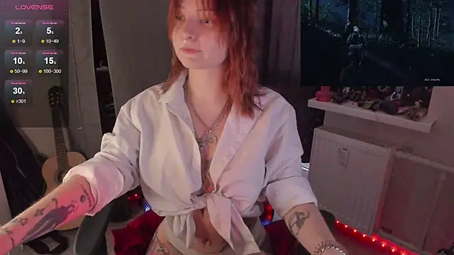 Snapshot of Melante chatting on 09-11-25, 01:44 Melante online show from 09-11-25, 01:44