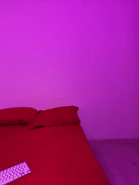 Snapshot of Mihadttraf chatting on 09-15-25, 12:54 Mihadttraf online show from 09-15-25, 12:54