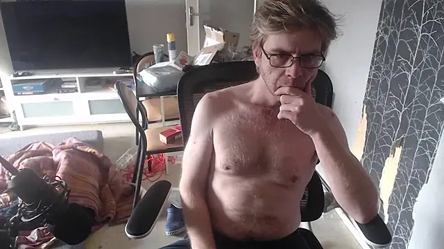 Snapshot of Ahriman58 chatting on 03-12-26, 01:50 Ahriman58 online show from 03-12-26, 01:50