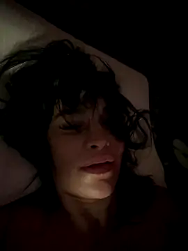 Snapshot of Ofcourseoneday chatting on 10-16-25, 06:36 Ofcourseoneday online show from 10-16-25, 06:36