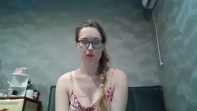 Snapshot of Jugira chatting on 09-22-25, 10:56 Jugira online show from 09-22-25, 10:56
