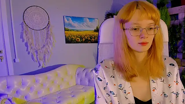 MollyJiggles online show from 10-16-25, 08:26