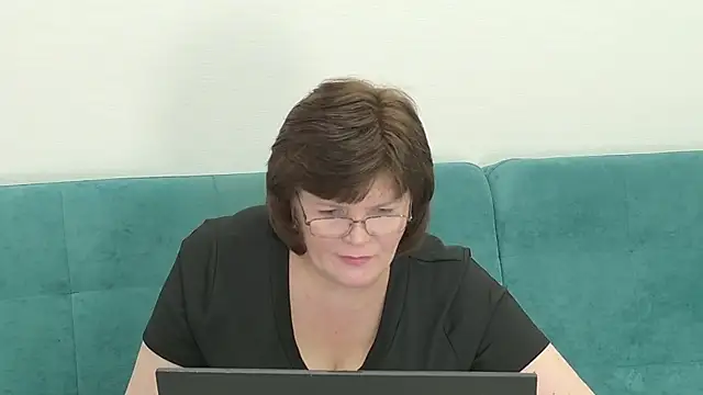 Sandra Sunrise online show from 11-29-25, 09:01