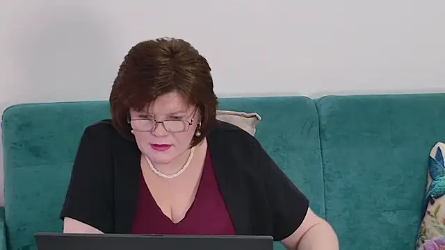 Sandra Sunrise online show from 04-25-26, 01:14