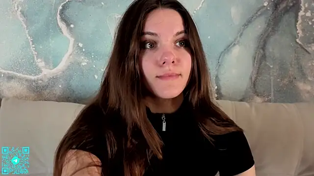 chloemilka online show from 04-18-26, 05:06