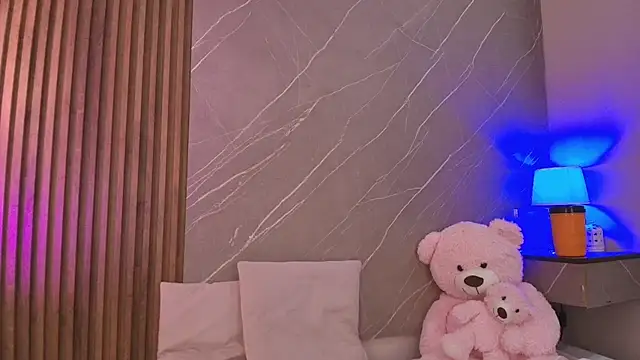 biancaa 18 online show from 06-02-26, 07:27