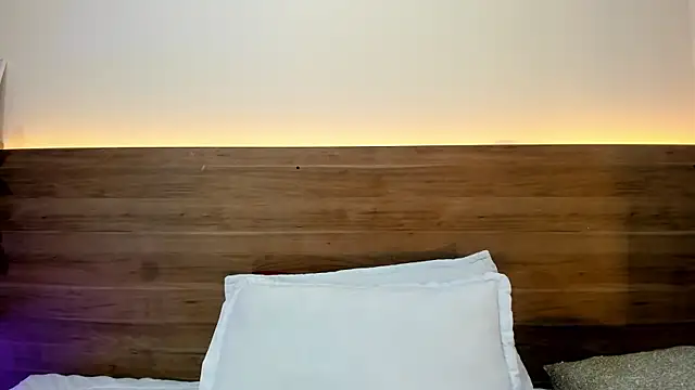 thamiina  online show from 04-24-26, 11:45