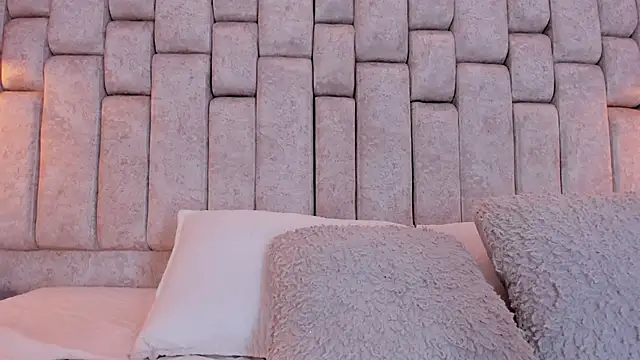 LissyConan online show from 12-19-25, 08:05