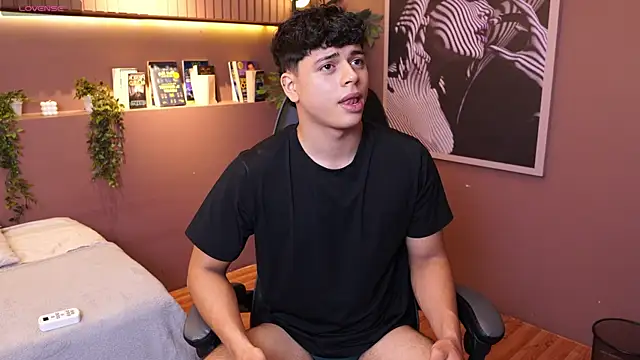 Ethan occonor online show from 04-25-26, 01:41