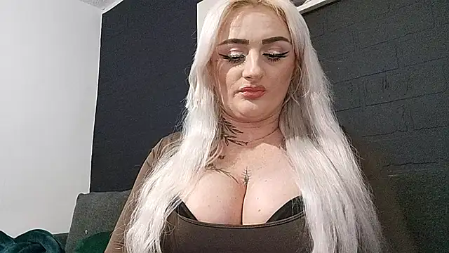 AnastasiaLips online show from 04-15-26, 08:20