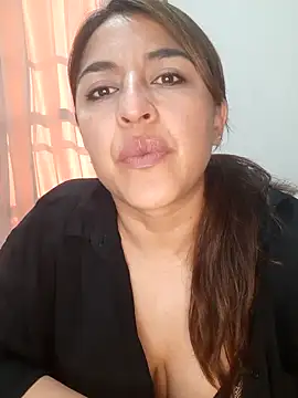 Snapshot of Anro2 chatting on 09-17-25, 01:13 Anro2 online show from 09-17-25, 01:13