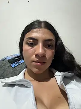 Snapshot of arieel__722 chatting on 12-16-25, 04:17 arieel 722 online show from 12-16-25, 04:17