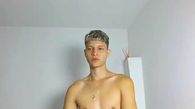 Twinkcock22 online show from 06-09-26, 02:34