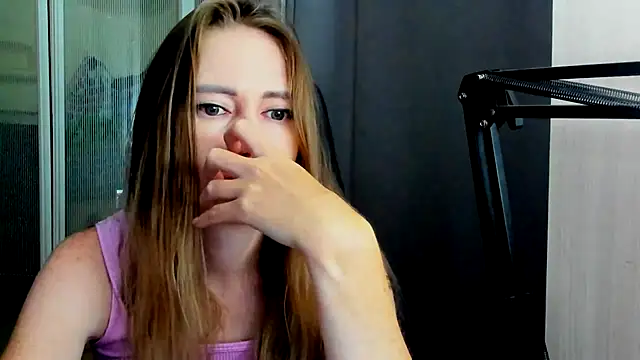 JessFoxxx online show from 06-26-26, 12:59