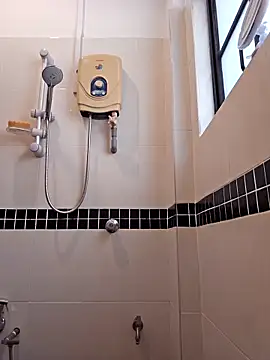 Snapshot of lirz06 chatting on 03-24-26, 09:14 lirz06 online show from 03-24-26, 09:14