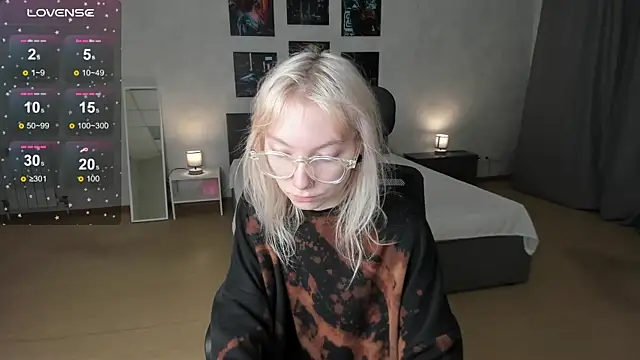 tattoo art baby online show from 12-15-25, 01:43