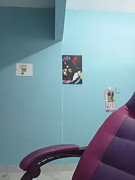 Snapshot of candy__fox_ chatting on 12-21-25, 09:11 candy fox online show from 12-21-25, 09:11