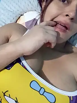 Snapshot of candy__fox_ chatting on 02-13-26, 11:34 candy fox online show from 02-13-26, 11:34