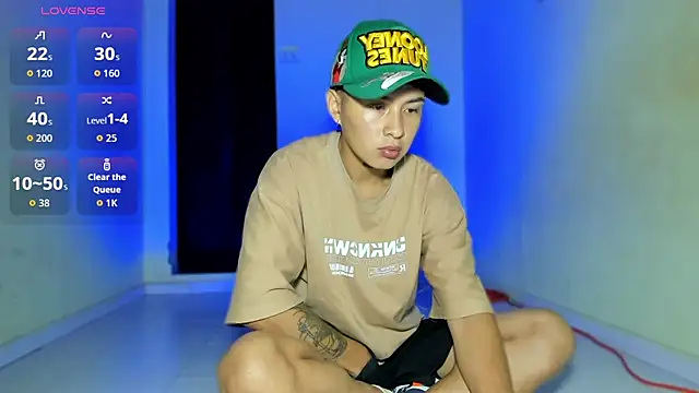 Snapshot of Archie-Davis chatting on 10-11-25, 11:42 Archie-Davis online show from 10-11-25, 11:42