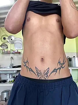 Snapshot of Archie-Davis chatting on 10-20-25, 12:38 Archie-Davis online show from 10-20-25, 12:38