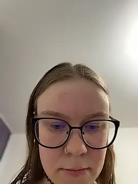  CherryBloom  online show from 12-19-25, 12:23