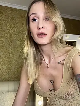 RosieBlossom online show from 10-15-25, 07:25