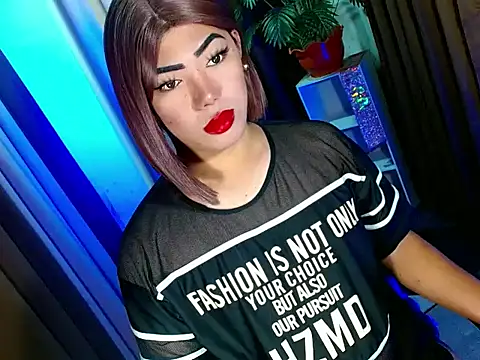 Snapshot of bigfattycocksonya27 chatting on 09-23-25, 10:18 bigfattycocksonya27 online show from 09-23-25, 10:18