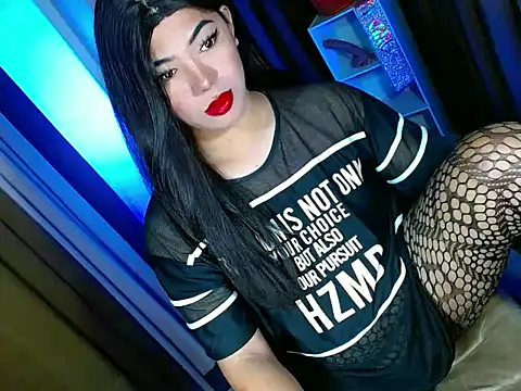 Snapshot of bigfattycocksonya27 chatting on 09-25-25, 04:43 bigfattycocksonya27 online show from 09-25-25, 04:43