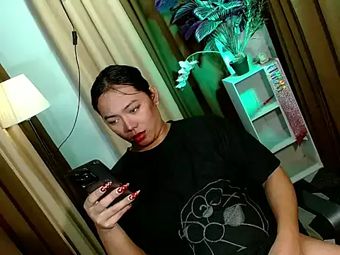 Snapshot of bigfattycocksonya27 chatting on 11-16-25, 01:17 bigfattycocksonya27 online show from 11-16-25, 01:17