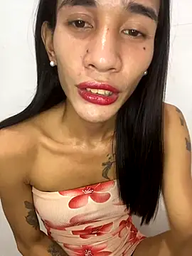 Snapshot of kate_69x chatting on 12-05-25, 05:42 kate 69x online show from 12-05-25, 05:42