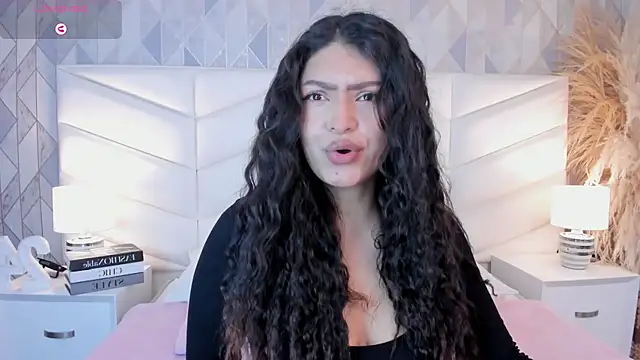 Snapshot of victoria___jonnes chatting on 09-20-25, 12:28 victoria jonnes online show from 09-20-25, 12:28