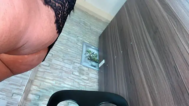 Snapshot of misstress_vannahxxx chatting on 11-05-25, 01:27 misstress vannahxxx online show from 11-05-25, 01:27