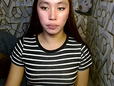 Snapshot of sugar_hailey chatting on 10-28-25, 08:18 sugar hailey online show from 10-28-25, 08:18