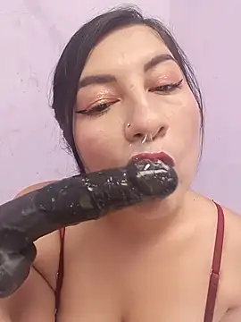 lunna 07 online show from 07-15-26, 05:07