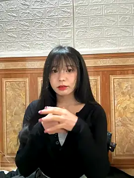 Snapshot of binejr chatting on 12-02-25, 03:23 binejr online show from 12-02-25, 03:23