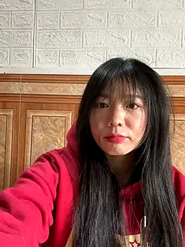 Snapshot of binejr chatting on 12-17-25, 03:23 binejr online show from 12-17-25, 03:23