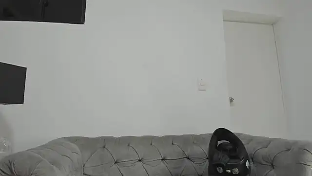Snapshot of Dimitri_Bass chatting on 09-22-25, 06:32 Dimitri Bass online show from 09-22-25, 06:32