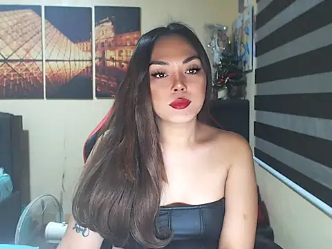 Snapshot of amorPOWERS21X chatting on 10-13-25, 12:27 amorPOWERS21X online show from 10-13-25, 12:27