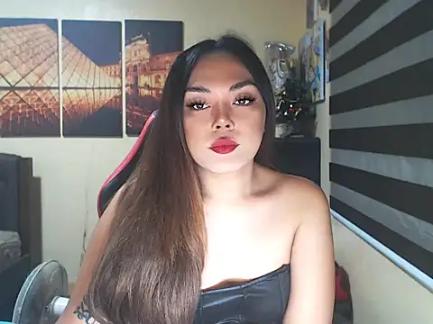 Snapshot of amorPOWERS21X chatting on 11-21-25, 12:26 amorPOWERS21X online show from 11-21-25, 12:26