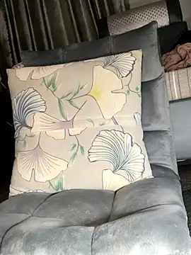 meiiijr55 online show from 11-28-25, 04:53