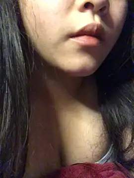 Snapshot of Tiiahpu chatting on 11-28-25, 09:28 Tiiahpu online show from 11-28-25, 09:28