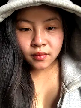 Snapshot of Tiiahpu chatting on 12-05-25, 02:09 Tiiahpu online show from 12-05-25, 02:09