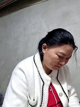 yoowwmr online show from 12-17-25, 01:06