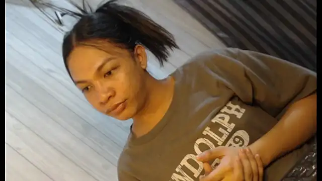 Snapshot of Lovely_Daugs chatting on 01-09-26, 05:32 Lovely Daugs online show from 01-09-26, 05:32